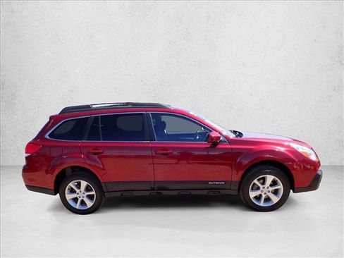 Used 2013 Subaru Outback 2.5i Premium w/ All-Weather Pkg AWD/4WD image 5