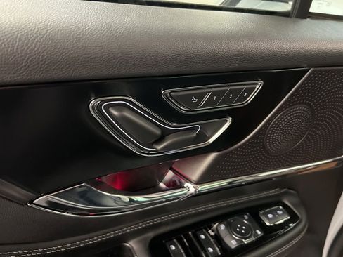 New 2026 Lincoln Corsair Reserve w/ Jet Appearance Package image 28