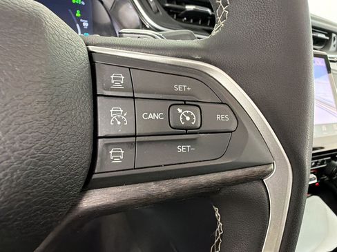 Used 2023 Jeep Grand Cherokee 4WD 4xe w/ Luxury Tech Group II image 33