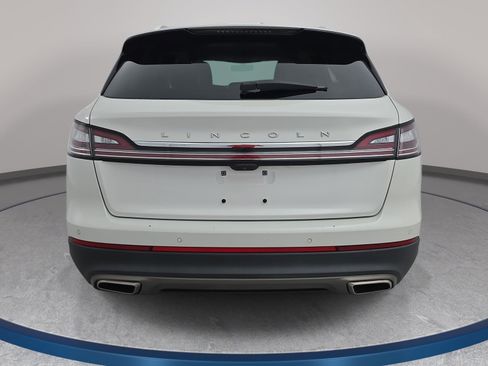 Used 2023 Lincoln Nautilus Reserve FWD image 6