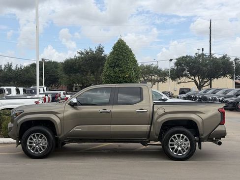 Certified 2024 Toyota Tacoma Limited w/ Limited Package (LT) AWD/4WD image 4
