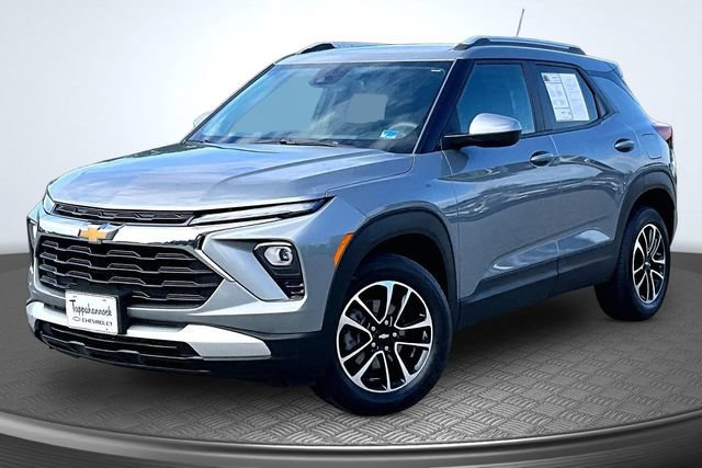 Used 2025 Chevrolet TrailBlazer LT AWD/4WD image 1