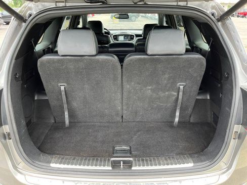 Used 2017 Kia Sorento SX image 26