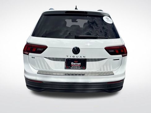 Certified 2024 Volkswagen Tiguan SE AWD/4WD image 4