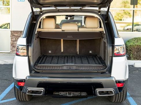Used 2018 Land Rover Range Rover Sport HSE image 24