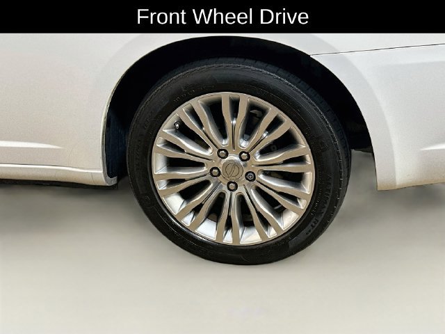 Used 2014 Chrysler 200 Limited FWD image 6