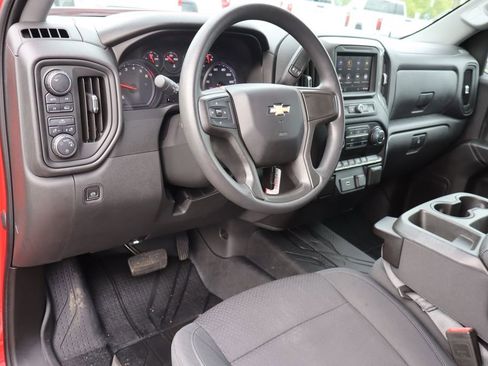 Used 2020 Chevrolet Silverado 1500 Custom w/ Custom Value Package AWD/4WD image 5