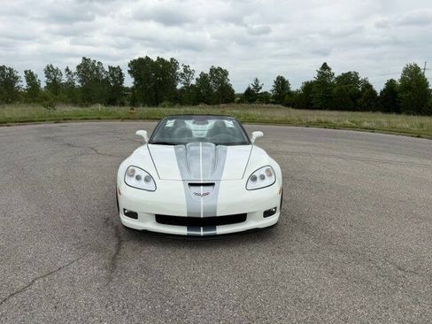 Used 2013 Chevrolet Corvette Grand Sport w/ 4LT Preferred Equipment Group RWD image 11