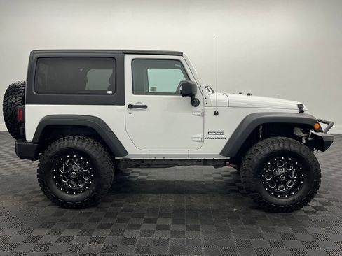 Used 2012 Jeep Wrangler Sport AWD/4WD image 7