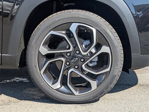 New 2026 Chevrolet Trax RS w/ Sunroof Package image 6