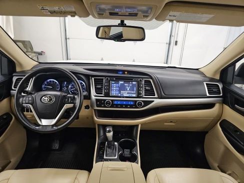 Used 2014 Toyota Highlander XLE image 33