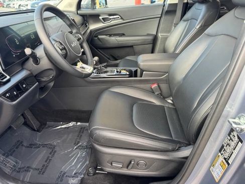 Certified 2025 Kia Sportage EX FWD image 15