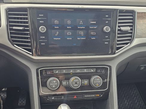 Used 2019 Volkswagen Atlas SEL Premium AWD/4WD image 15