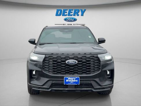 New 2026 Ford Explorer ST-Line w/ ST-Line Street Pack AWD/4WD image 16