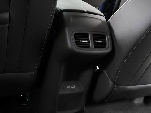 Used 2023 Buick Envision Essence image 23