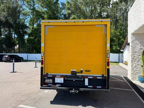 Used 2016 GMC Savana 3500 Extended RWD image 12