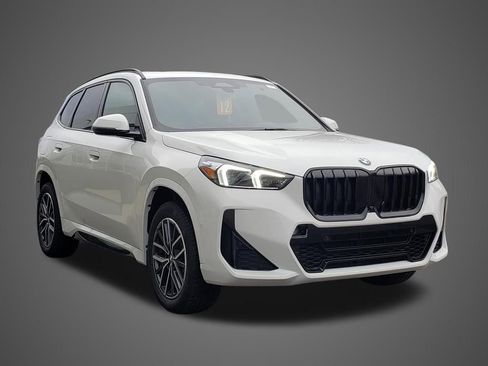 New 2026 BMW X1 xDrive28i w/ Technology Package image 3
