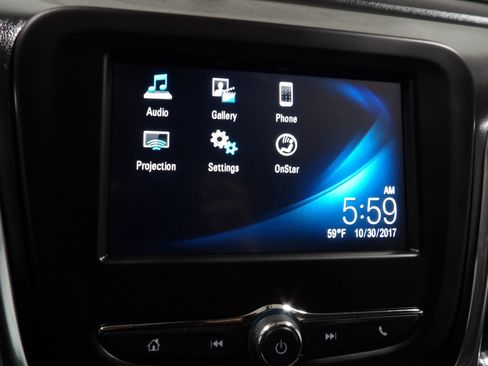 Used 2018 Chevrolet Equinox LS FWD image 15
