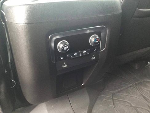 Used 2024 Chevrolet Suburban Premier w/ Premium Package image 14