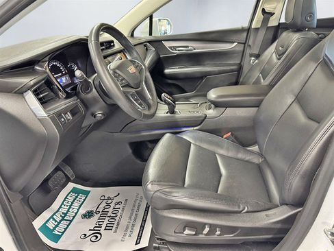 Used 2018 Cadillac XT5 Luxury w/ Driver Awareness Package AWD/4WD image 15