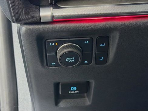 Used 2025 Ford Expedition Max Platinum AWD/4WD image 10