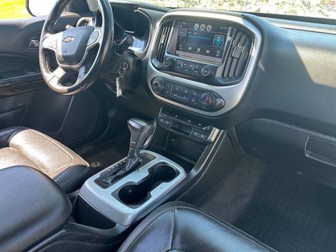 Used 2015 Chevrolet Colorado LT w/ Luxury Package RWD image 10