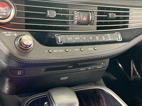 Used 2018 Lexus LS 500 AWD image 16