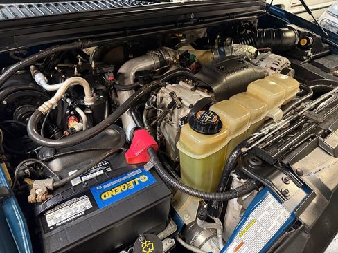 Used 2001 Ford F350 XLT AWD/4WD image 8