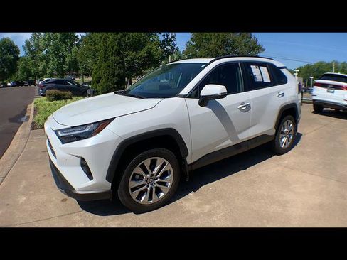 Used 2024 Toyota RAV4 Limited FWD image 4