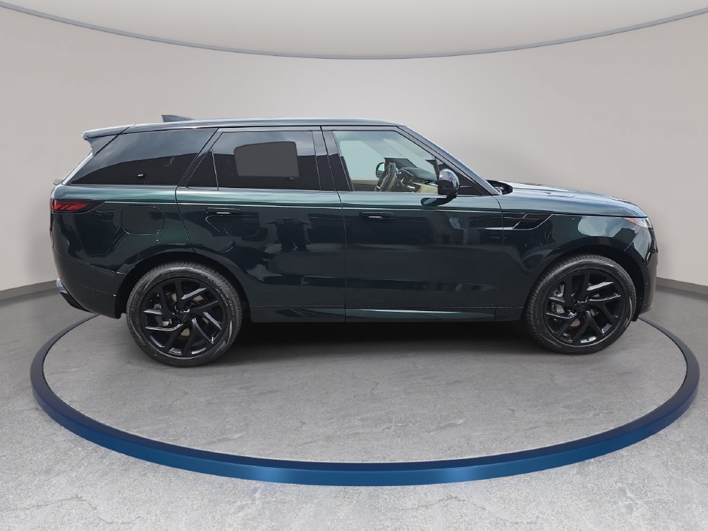 New 2026 Land Rover Range Rover Sport Dynamic SE AWD/4WD image 4