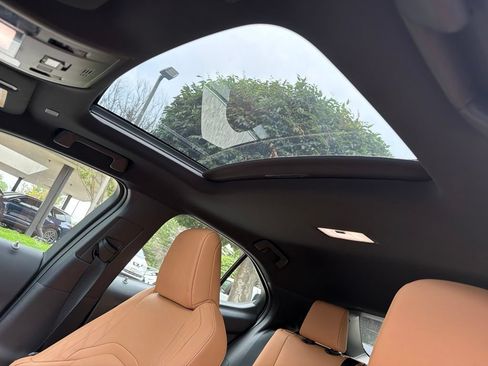 Used 2025 Lexus UX 300h AWD w/ Accessory Package (Z1) image 33