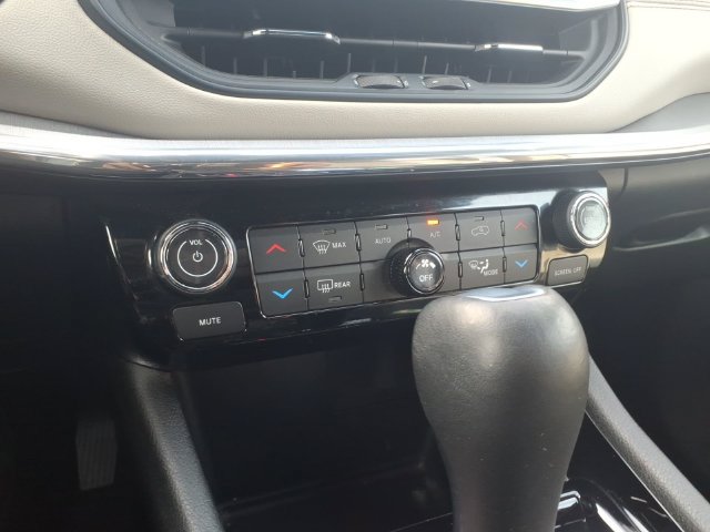 Certified 2024 Jeep Compass Limited AWD/4WD image 17