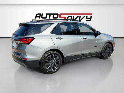Used 2024 Chevrolet Equinox RS w/ LPO, Floor Liner Package image 7