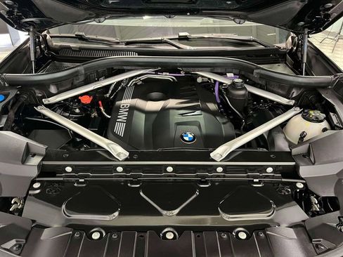 Used 2024 BMW X5 xDrive40i w/ M Sport Package image 39