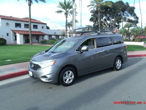 Used 2016 Nissan Quest SV image 6