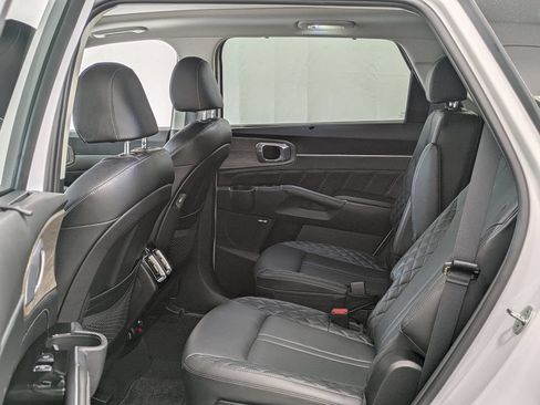 Used 2023 Kia Sorento SX Prestige AWD/4WD image 23
