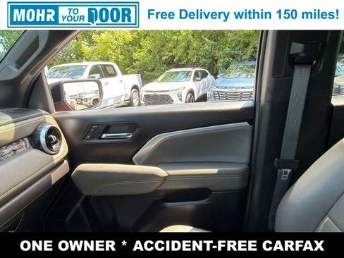 Used 2026 Chevrolet Colorado ZR2 w/ Technology Package AWD/4WD image 28