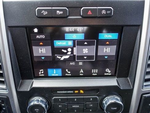 Used 2018 Ford F150 Lariat image 32