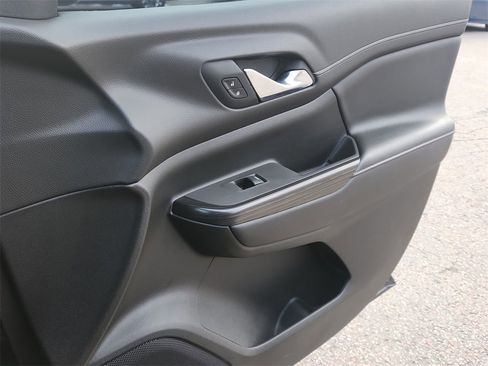 Used 2020 GMC Acadia SLT w/ Trailering Package image 16