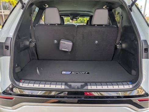 New 2026 Lexus TX 500h AWD image 29