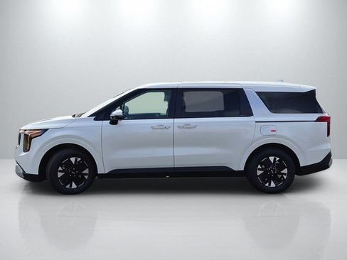 New 2026 Kia Carnival LXS FWD image 7