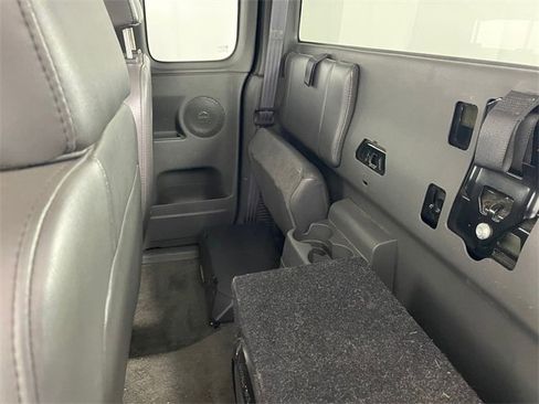 Used 2006 GMC Canyon SLE image 11