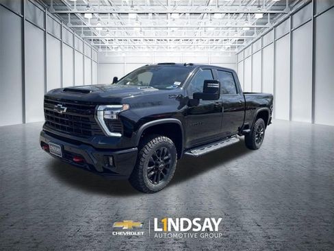 New 2026 Chevrolet Silverado 3500 LT w/ Trail Boss Package AWD/4WD image 4