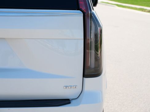 Used 2024 Cadillac Escalade ESV Premium Luxury w/ LPO, Floor Liner Package AWD/4WD image 17
