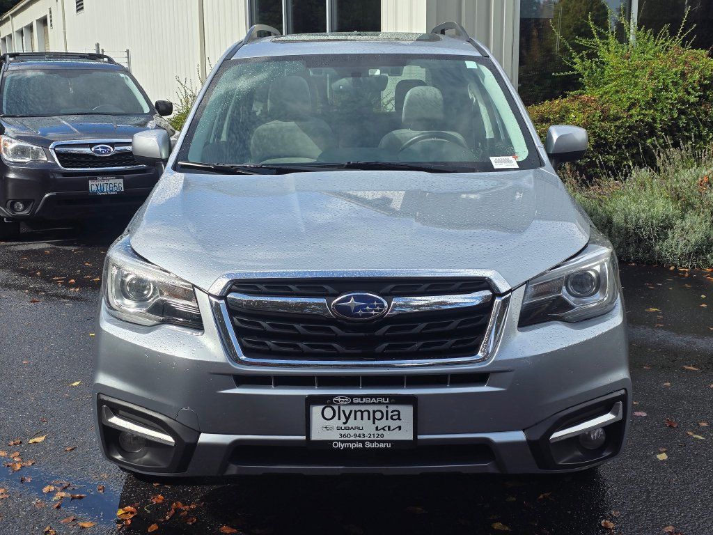 Used 2017 Subaru Forester 2.5i Limited AWD/4WD image 2