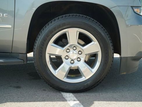 Used 2020 Chevrolet Tahoe LT w/ Luxury Package RWD image 46