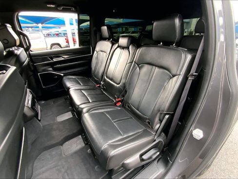 Used 2023 Jeep Wagoneer L 4WD image 20