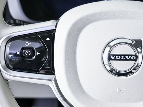 Certified 2023 Volvo XC60 B5 Plus w/ Protection Package Premier image 11