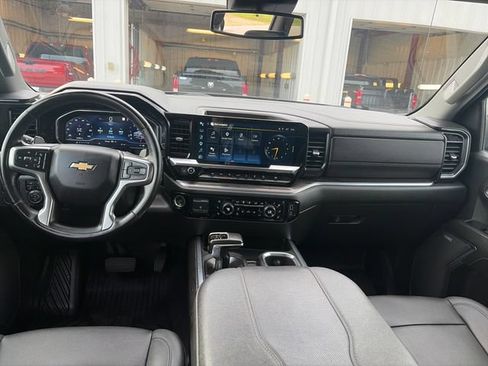 Used 2023 Chevrolet Silverado 1500 LTZ AWD/4WD image 12