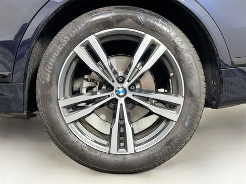Used 2023 BMW X7 xDrive40i w/ Executive Package image 35